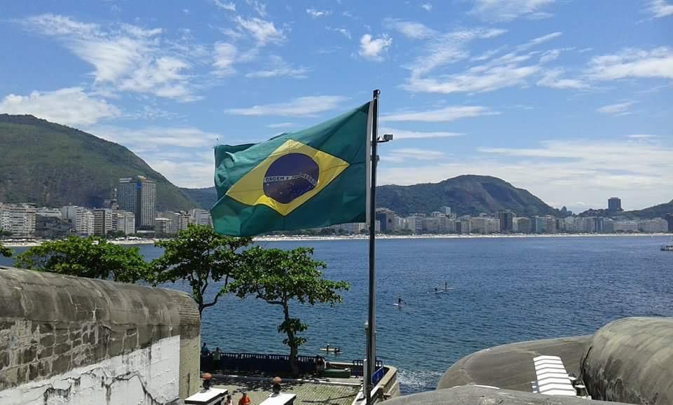 Copacabana Uma Quadra Da Praia ริโอเดจาเนโร ภายนอก รูปภาพ